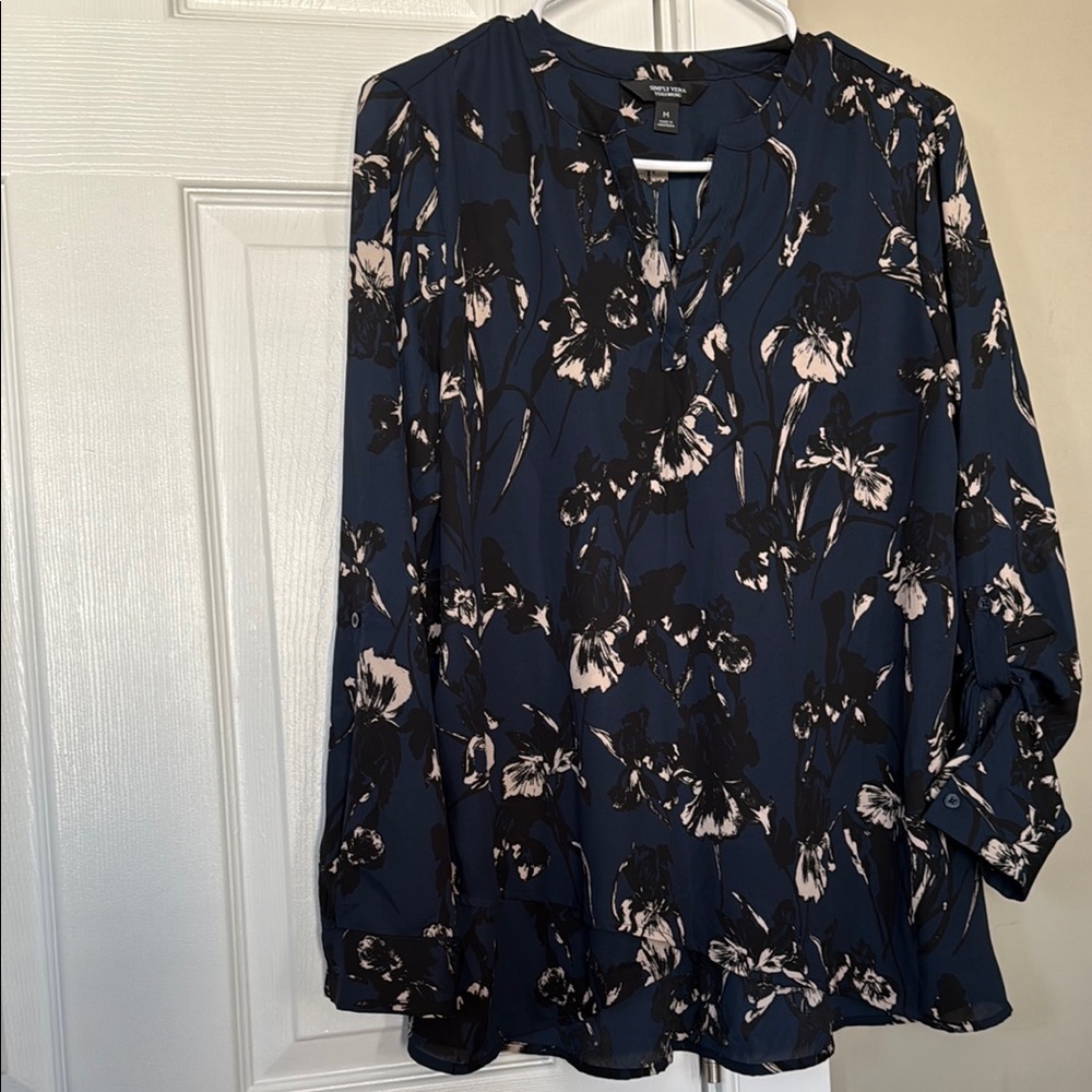 Blue Floral V-Neck Blouse with Long Sleeves